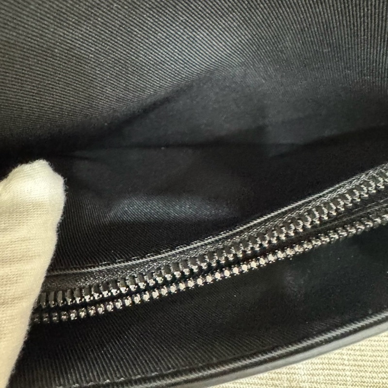 LV M45807 S LOCK系列經典Monogram帆布腰包  手提包  胸口包  肩背包  斜背包  多種佩戴使用方式-24