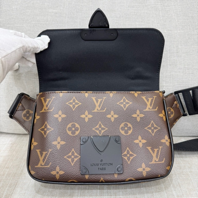 LV M45807 S LOCK系列經典Monogram帆布腰包  手提包  胸口包  肩背包  斜背包  多種佩戴使用方式-28