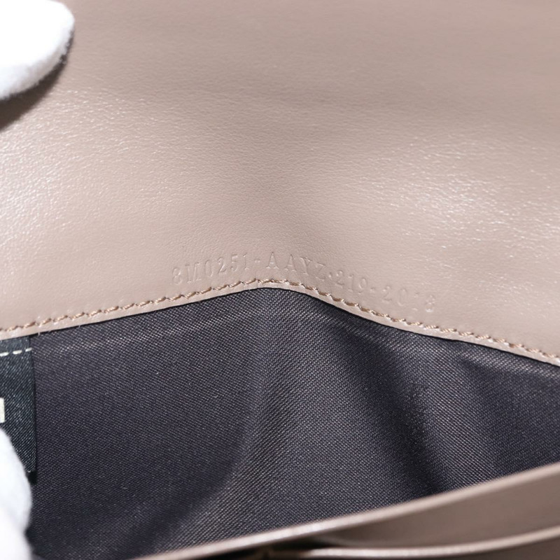 【日本直送】FENDI 長版皮夾 皮革 米色 金色 正品 148475-19