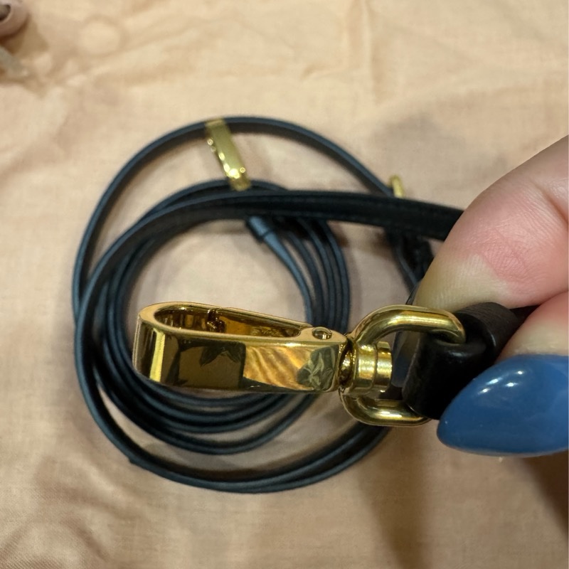 Miu Miu Matelassé 納帕軟皮迷你箱包-15