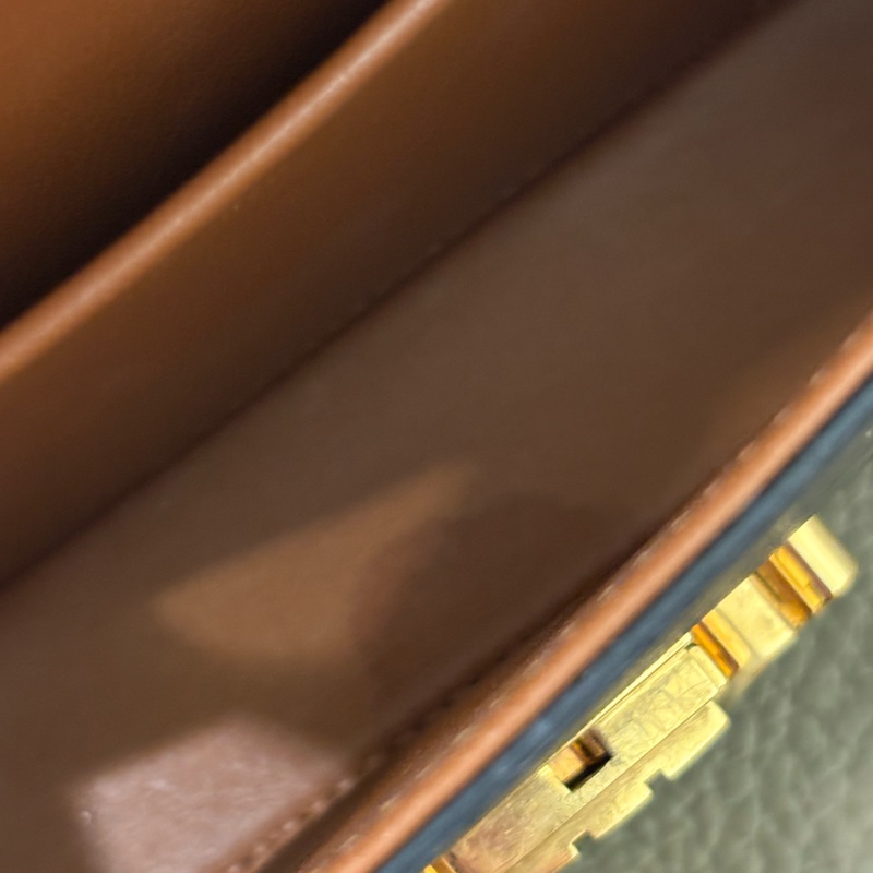 ✨CELINE - claude老花腋下包 鏈條包 凱旋門-24