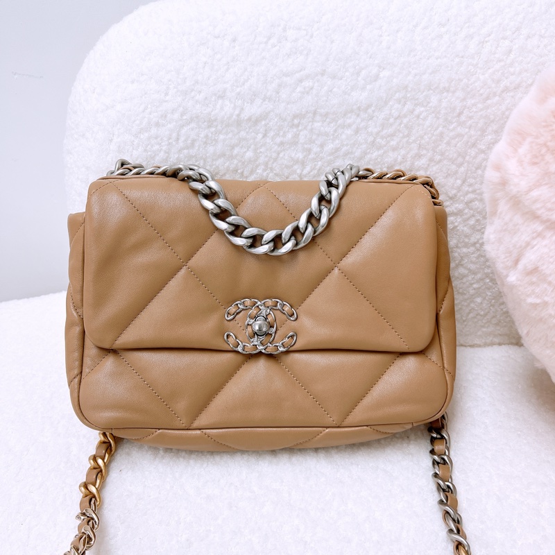 Chanel 19 小號奶茶棕-0