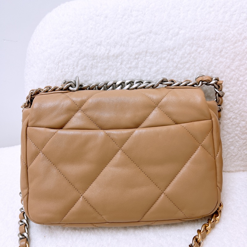 Chanel 19 小號奶茶棕-6