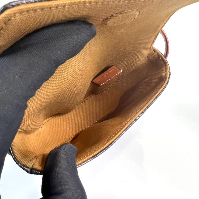 CELINE   老花三角小廢包-6