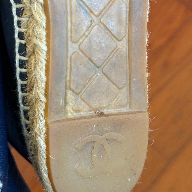 Chanel 二手深藍&黑小羊皮 鉛筆鞋 尺寸：38-35