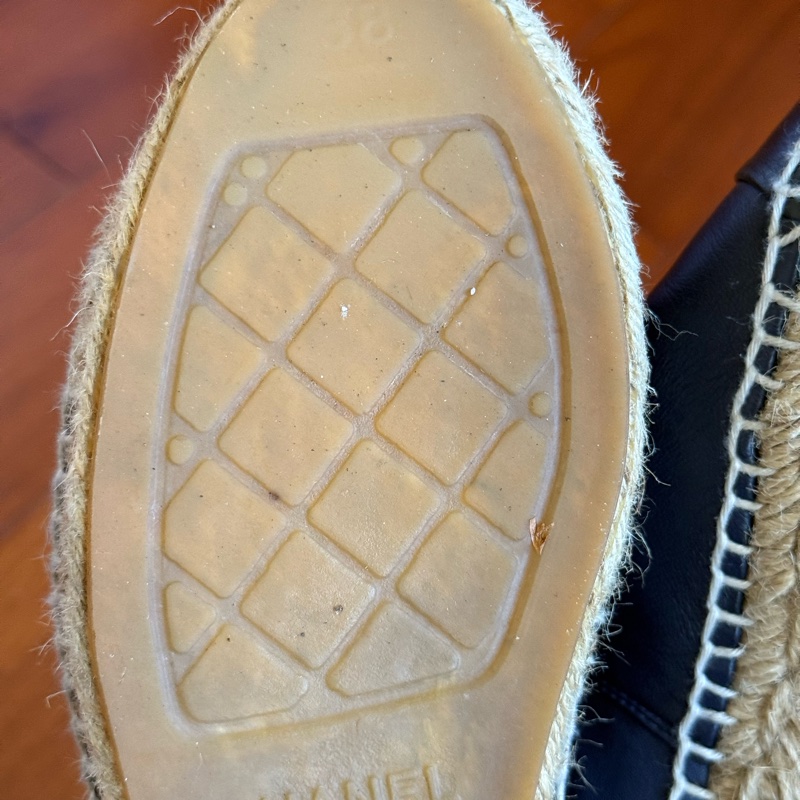 Chanel 二手深藍&黑小羊皮 鉛筆鞋 尺寸：38-38