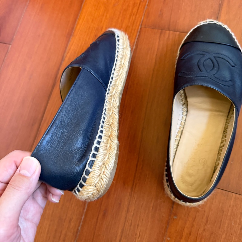 Chanel 二手深藍&黑小羊皮 鉛筆鞋 尺寸：38-46