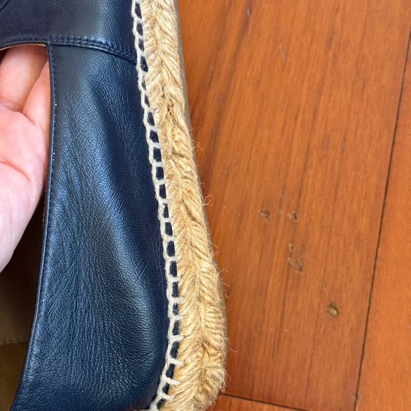 Chanel 二手深藍&黑小羊皮 鉛筆鞋 尺寸：38-55