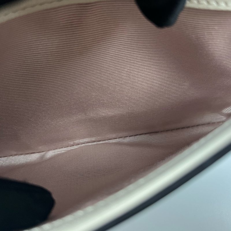 GUCCI 550129 黑白金扣肩背包-7