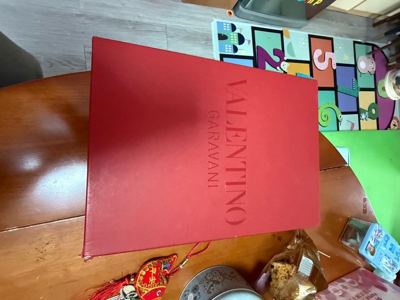 Valentino one stud-5