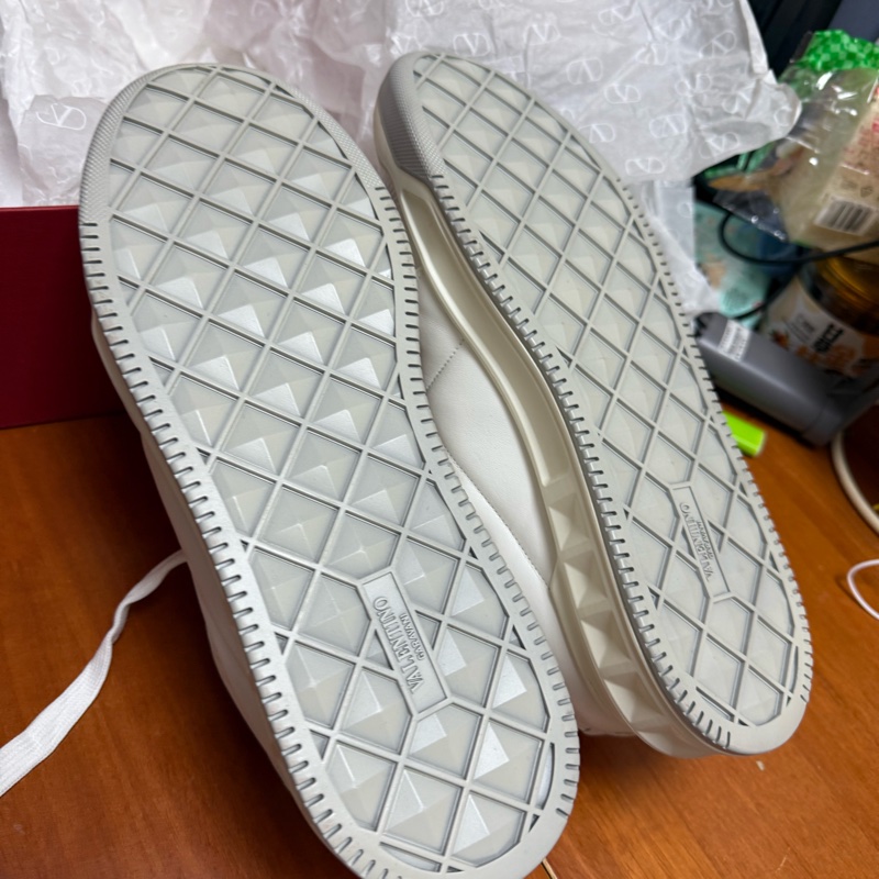 Valentino one stud-6