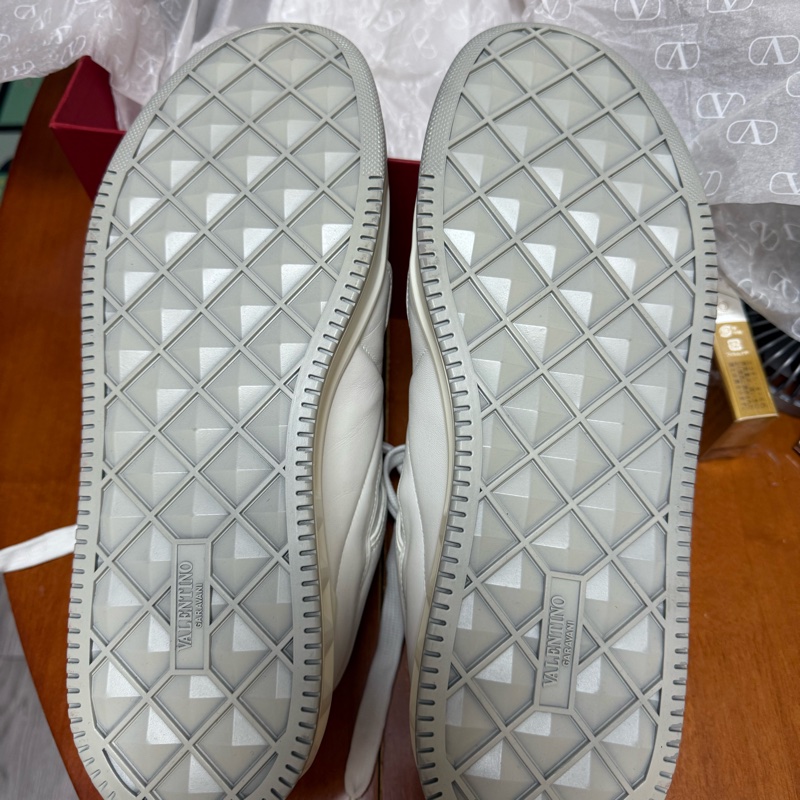 Valentino one stud-8