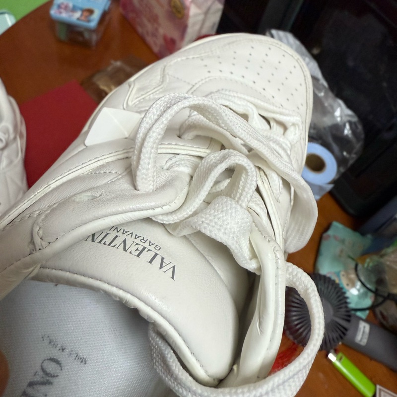 Valentino one stud-17