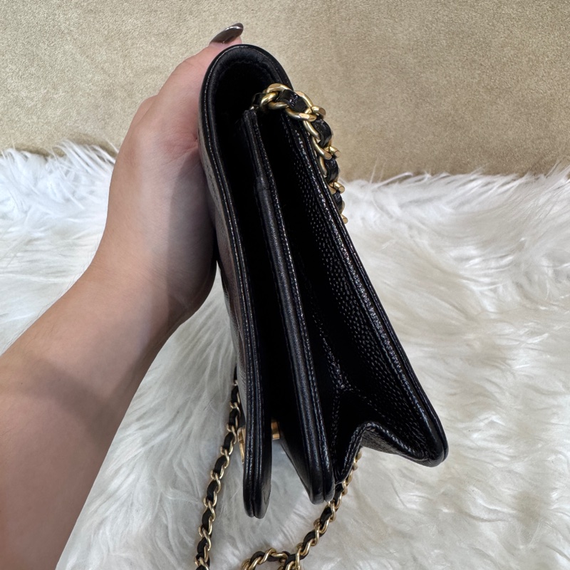 Chanel Boy WOC 黑金荔枝皮斜背包-3