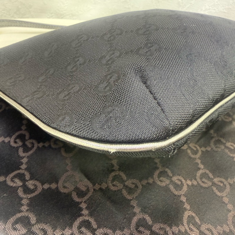 Gucci Handbag 手提腋下半月包-11