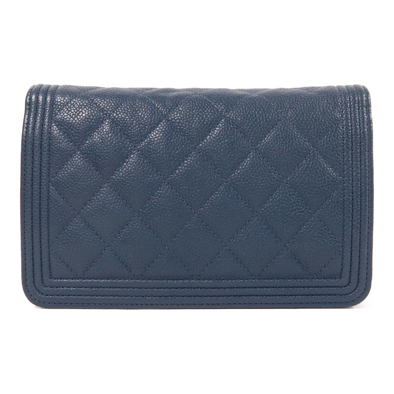 CHANEL 牛皮皮革Boy Wallet On Chain金扣鏈帶肩背袋-1