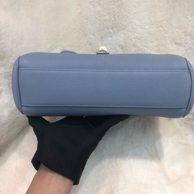 CELINE 灰藍色全皮斜孭袋 XB929-4