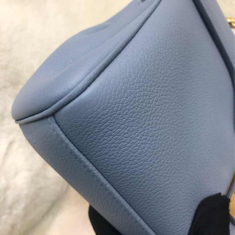 CELINE 灰藍色全皮斜孭袋 XB929-10