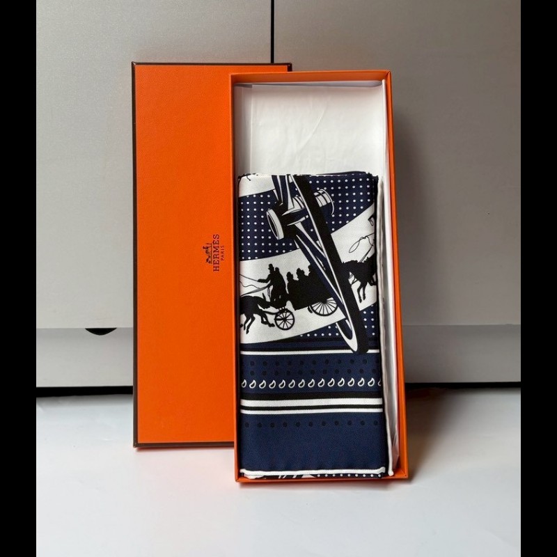 Hermes 深藍色馬車 轉動中的巴黎 絲巾-3