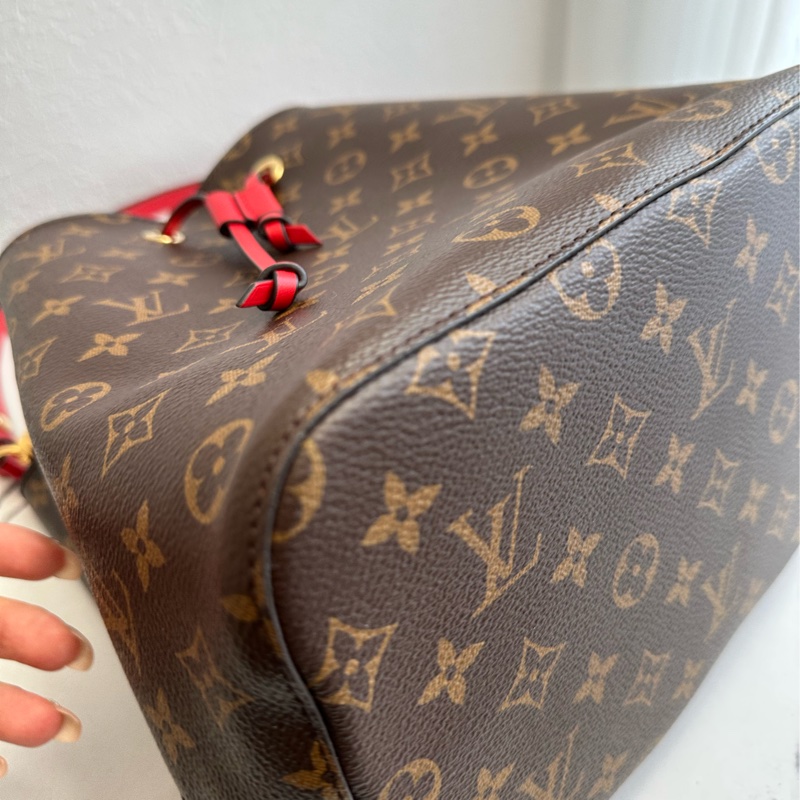 lv 經典水桶包🤩😎-14