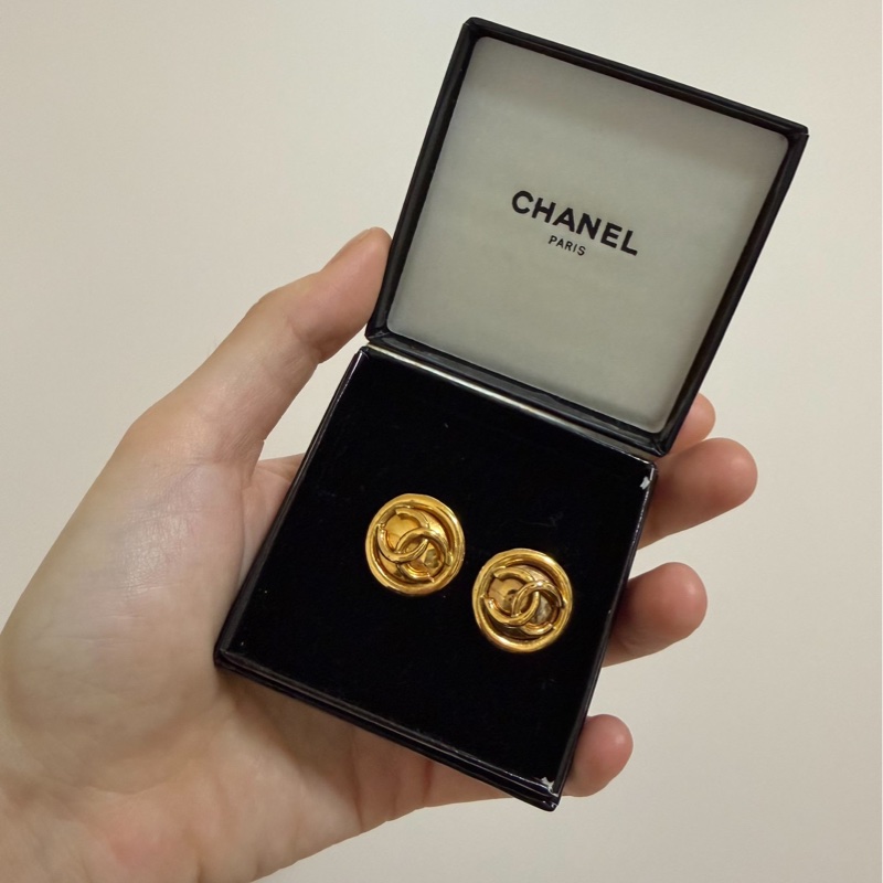 chanel 香奈兒 vintage 金色 鏤空 雙C 耳環 耳夾 耳飾 夾式耳環-5