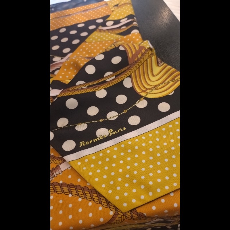 Hermes 黃黑底波爾卡圓點大twilly clic clac a pois-4