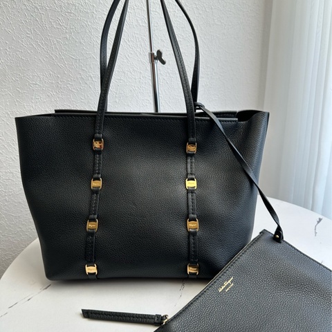 Ferragamo很好看全皮革拉鍊托特包