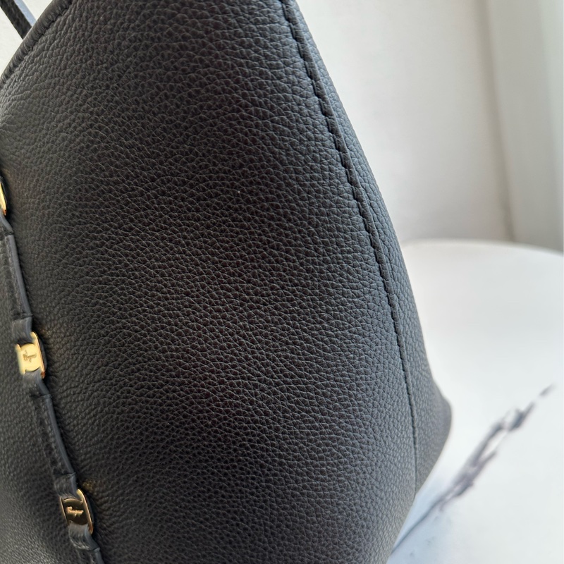 Ferragamo很好看全皮革拉鍊托特包-8