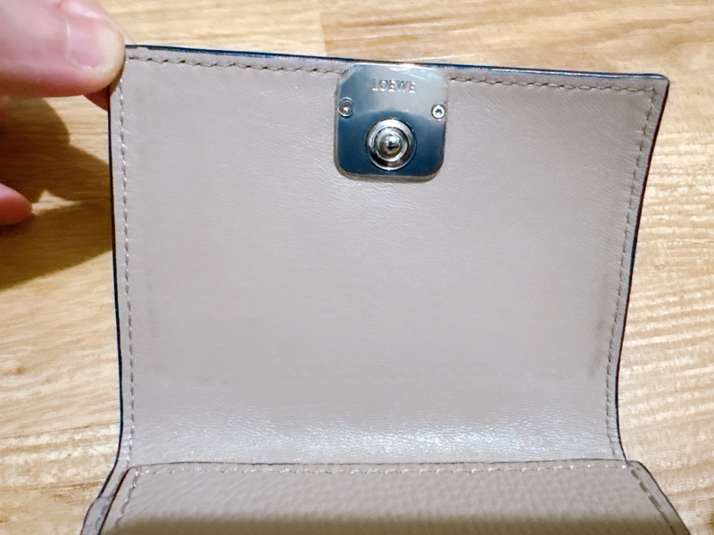 Loewe Anagram石紋小牛皮皮夾短-10