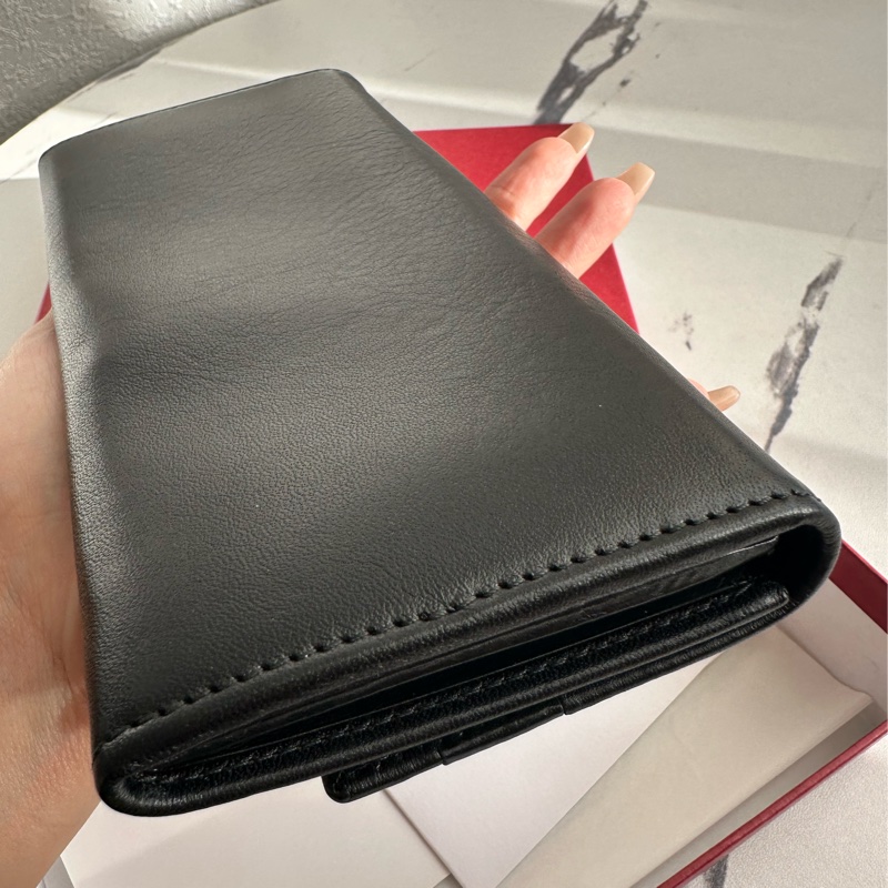 ferrgamo 長夾 很有質感-7