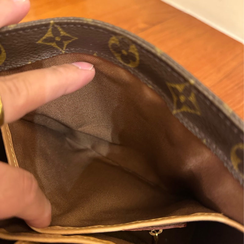 LV 咖花紋薇薇安手提包PM-17