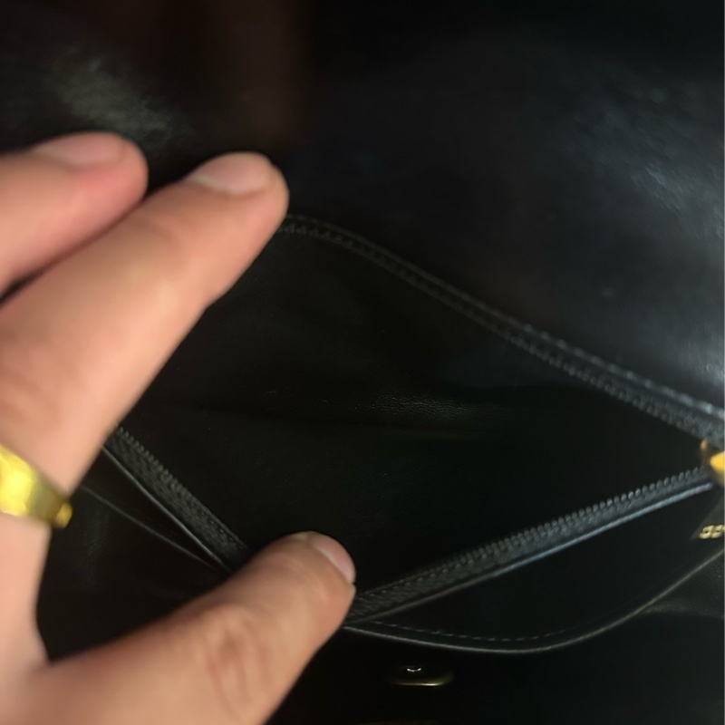 CHANEL 黑羊皮復古金愛心鏈包 不撞包-13