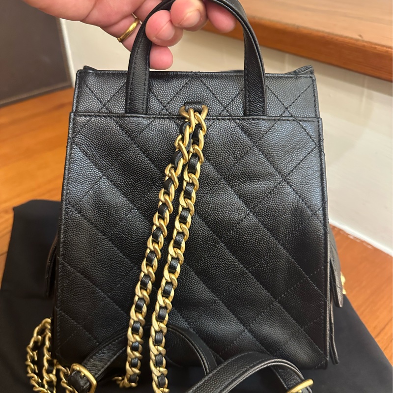 CHANEL 黑荔枝復古金雙C束口後背包 25系列唷-18