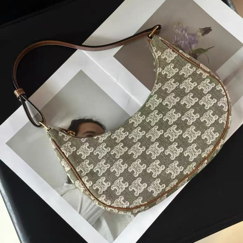 celine ava豆沙綠 老花月亮腋下包 23×13.5×6cm,99新 配件塵袋-4