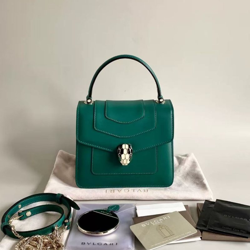 bvlgari 祖母綠蛇頭包風琴包 serpenti forever經典手提鍊條包18*15*9.5cm,全新 配件塵袋-1