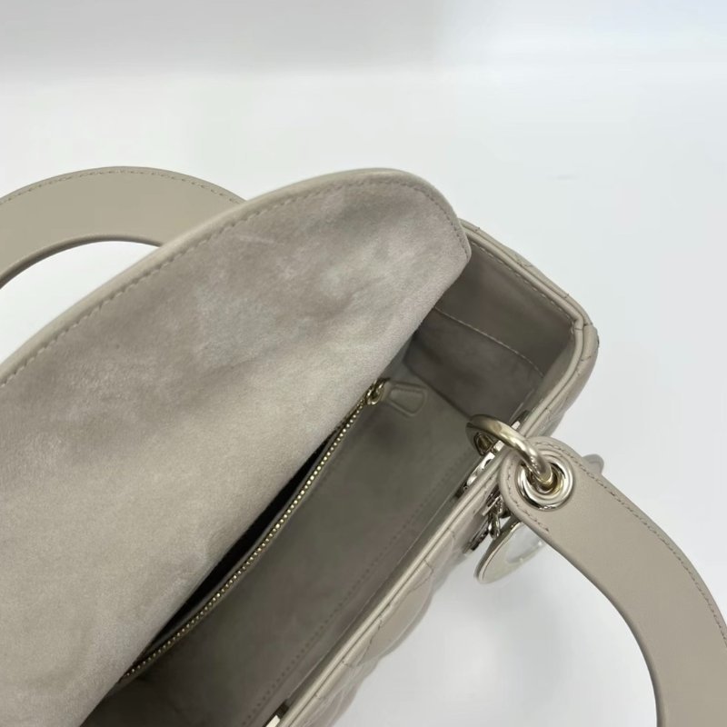 DIOR Lady Dior金扣黛妃手提肩背斜背包20*16.5*8 99新配件塵袋保卡-1