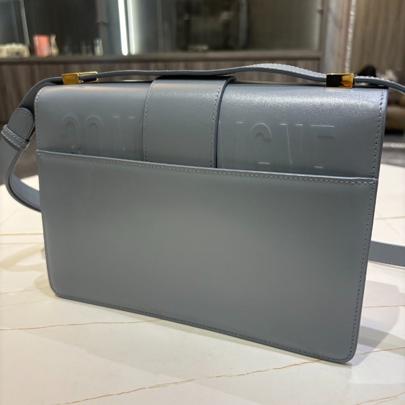 *SHIHNA名牌精品*Dior 30 Montaigne 蒙田 雲藍灰色 光滑小牛皮 CD 搭扣翻蓋包-3