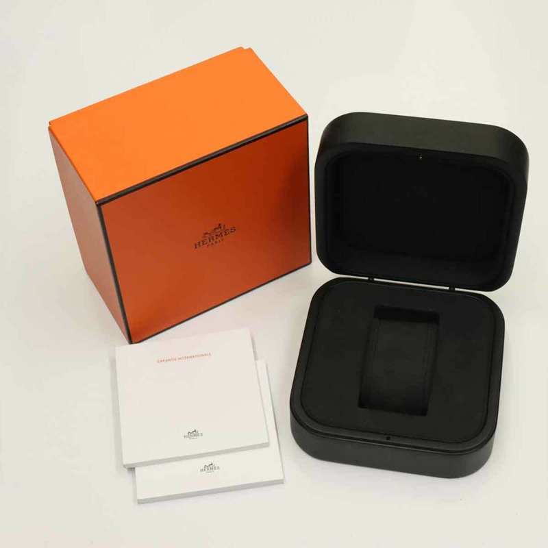 近乎全新的愛馬仕 H08 SP1 741a 男士腕錶,附日期顯示,灰色鈦金屬錶殼,自動上鍊機芯。-1