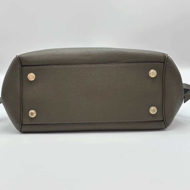 LV 軍綠色金扣milla系列肩背手提包30*23*12 98新配件鎖鑰匙塵袋-3