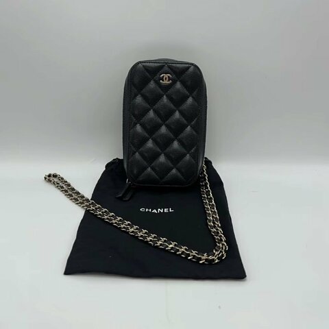 CHANEL 黑金荔枝牛皮手機包10*17.5*4 98新配件塵袋