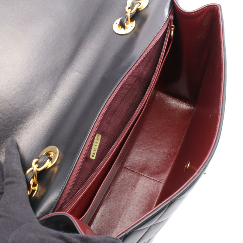 香奈兒 Jumbo Matelasse 單蓋鏈條肩背包，羊皮材質，黑色，二手，金色五金，CC-2