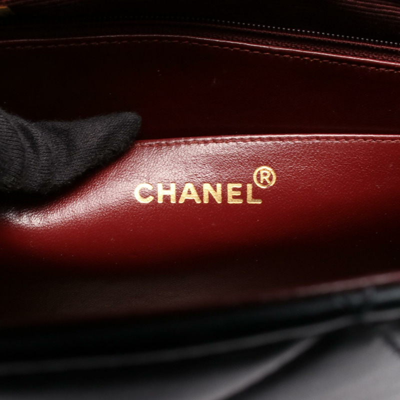 香奈兒 Jumbo Matelasse 單蓋鏈條肩背包，羊皮材質，黑色，二手，金色五金，CC-3