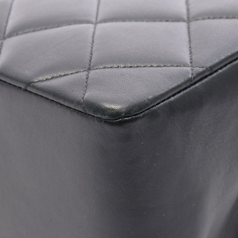 香奈兒 Jumbo Matelasse 單蓋鏈條肩背包，羊皮材質，黑色，二手，金色五金，CC-9