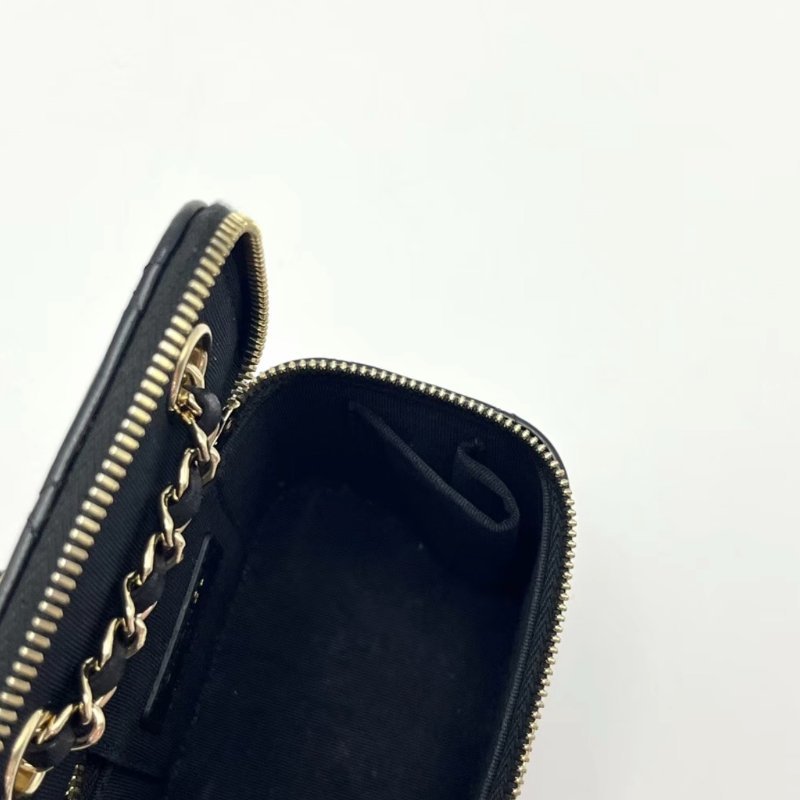 CHANEL 黑金蝴蝶結山茶花化妝盒子鏈條包10*9*7 98新配件塵袋-1