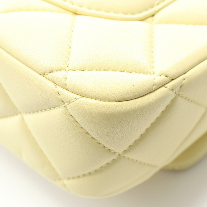 香奈兒迷你絎縫鏈條斜背包 AS3849 羊皮 黃色 GHW-9