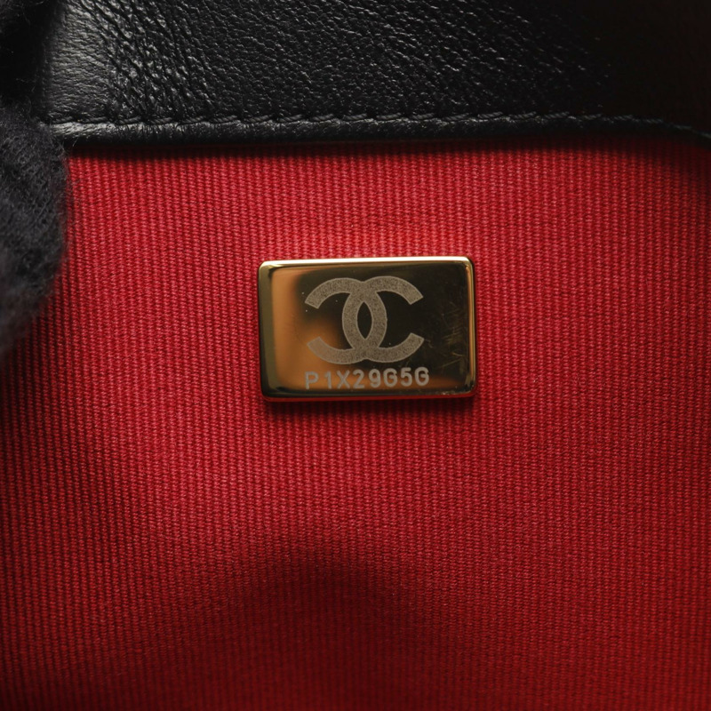 香奈兒 (CHANEL) 絎縫肩鍊斜背包，黑色絲絨布料，二手女款，金色五金配件-4