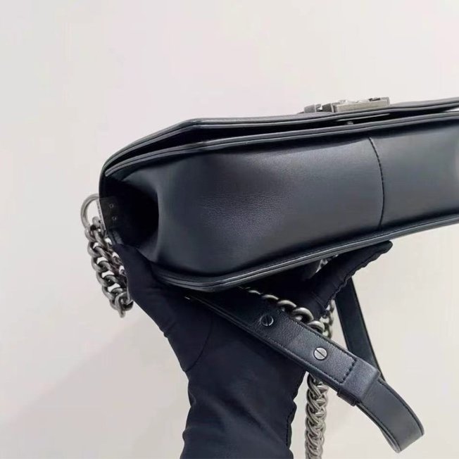 Chanel Leboy 中號 黑銀牛皮鍊條包 26開有卡配件塵袋盒子購證 99新 15*25*9-4