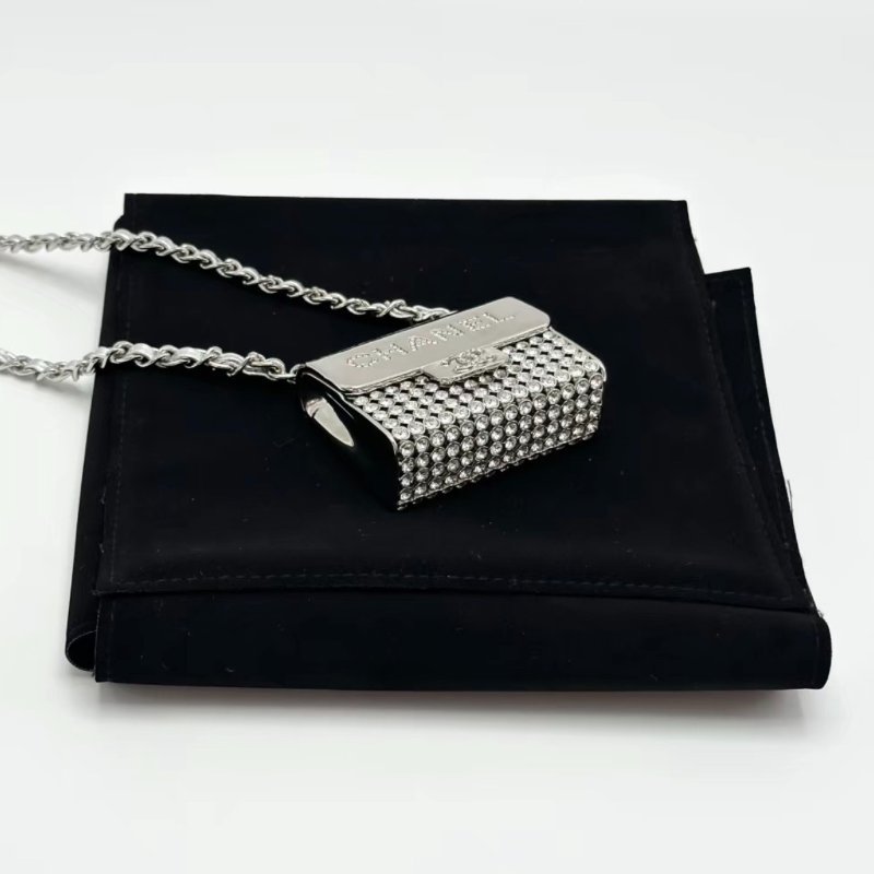 CHANEL 22P銀色tiny bag鑲鑽金屬鍊條包6*4.5*2 全新閒置配件盒子塵袋-1