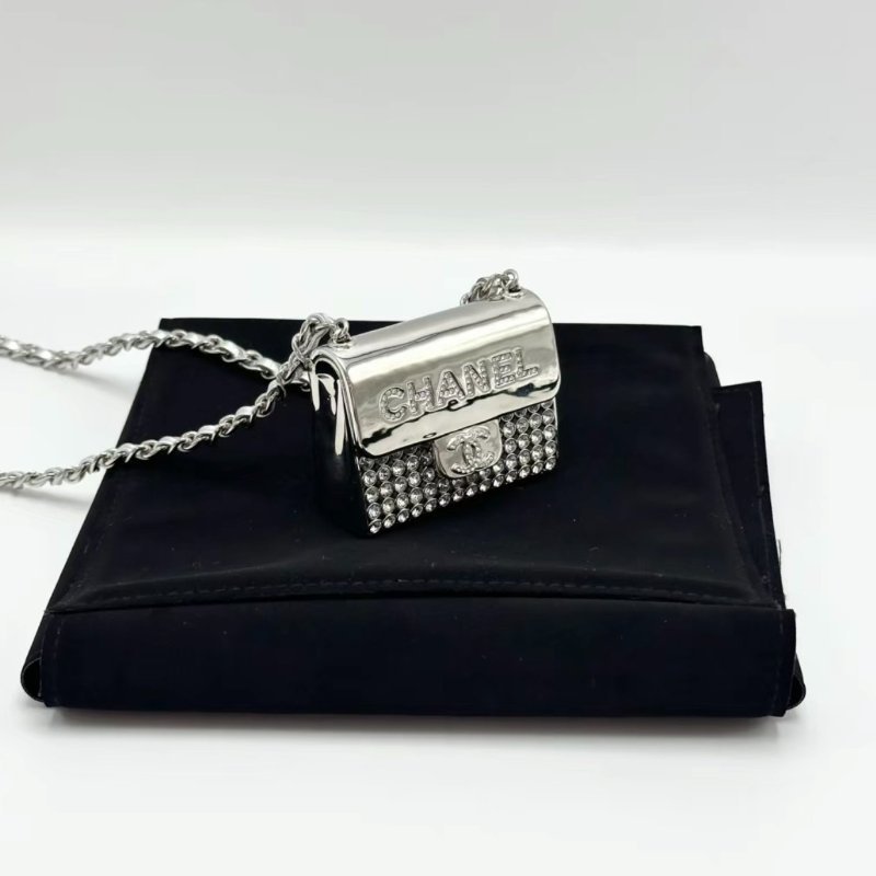 CHANEL 22P銀色tiny bag鑲鑽金屬鍊條包6*4.5*2 全新閒置配件盒子塵袋-3