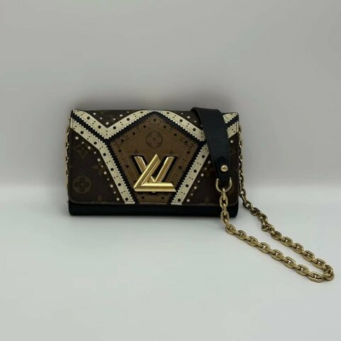 LV 拼色老花twist woc肩背斜背鏈條包19*12*3.5 98新配件塵袋